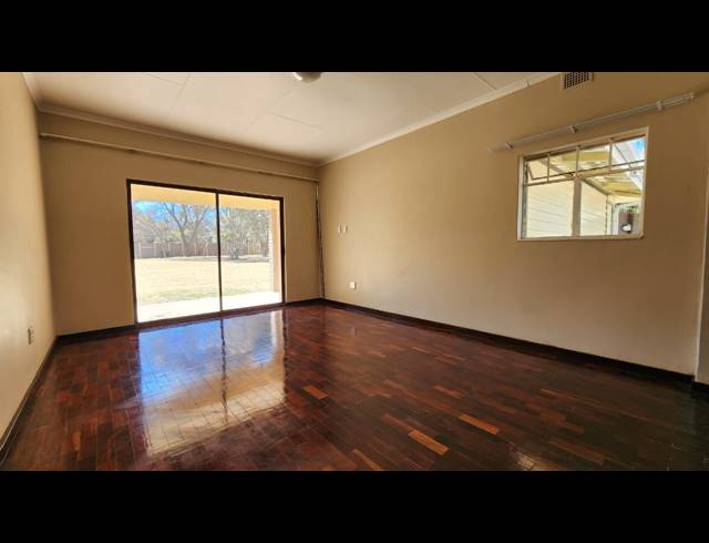 3 BEDROOM CLUSTER RENTED IN FLAMWOOD
